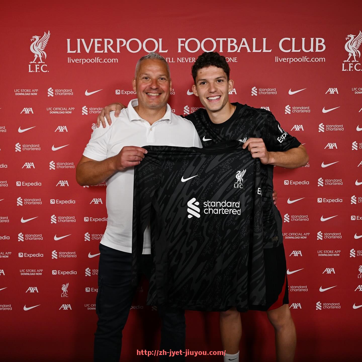 九游jiuyou-德甲球队球场建筑风格图片合集赏析